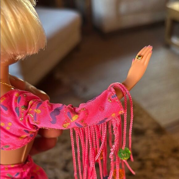 Baby Spice Vintage Spice girl Barbie with Fringe Outfit - Picture 9 of 10